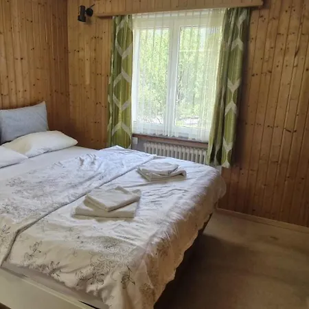 Вилла Large And Comfortable House With Garden