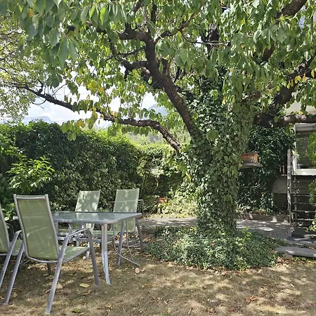Large And Comfortable House With Garden *